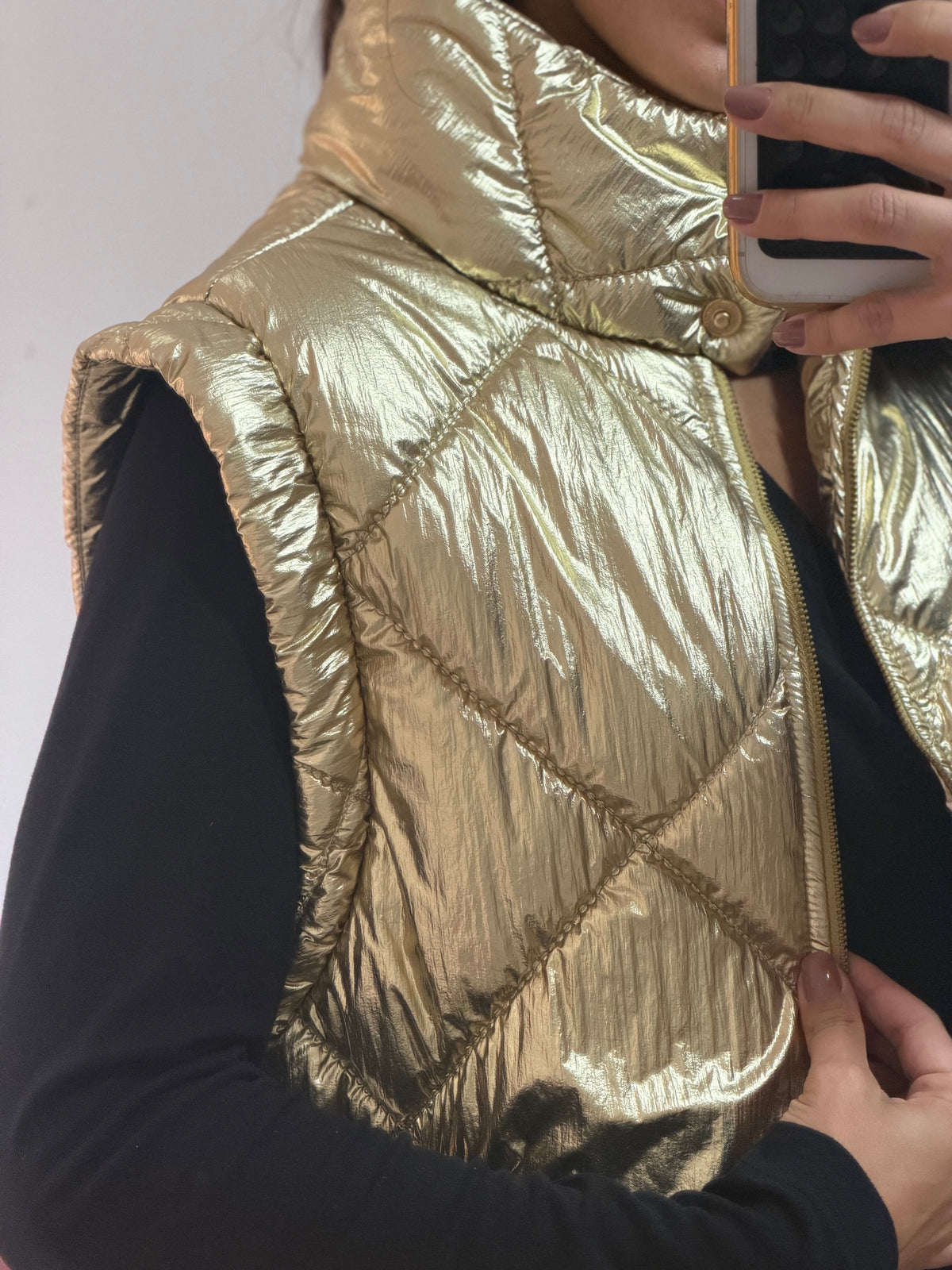 colete puffer talita kume dourado metalizado