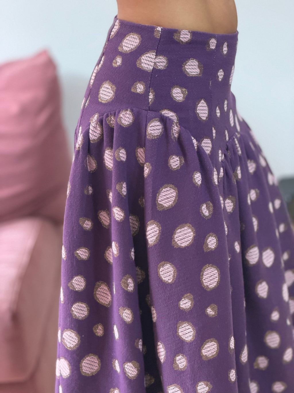 saia longa poá roxa com rosa lurex andrea marques
