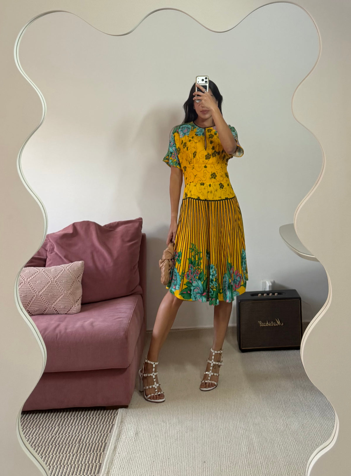vestido curto farm amarelo estampado