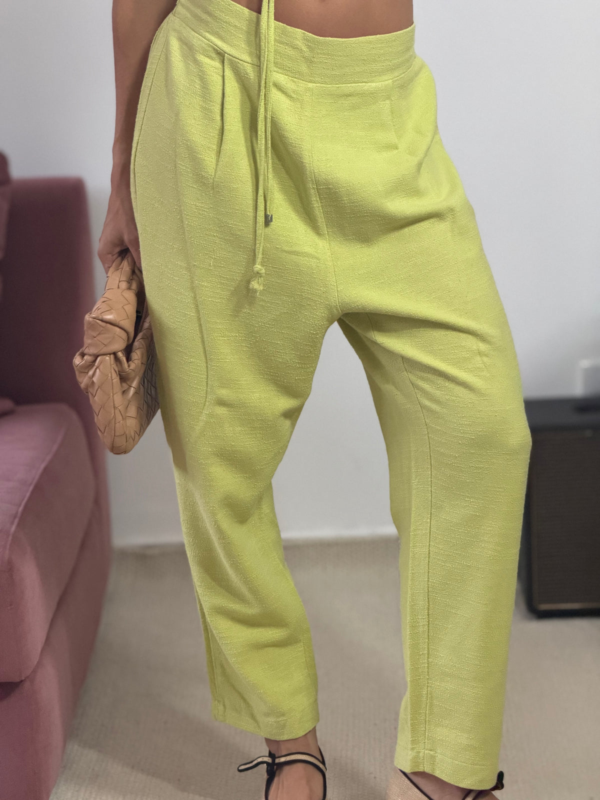 conjunto fórum verde calça e cropped