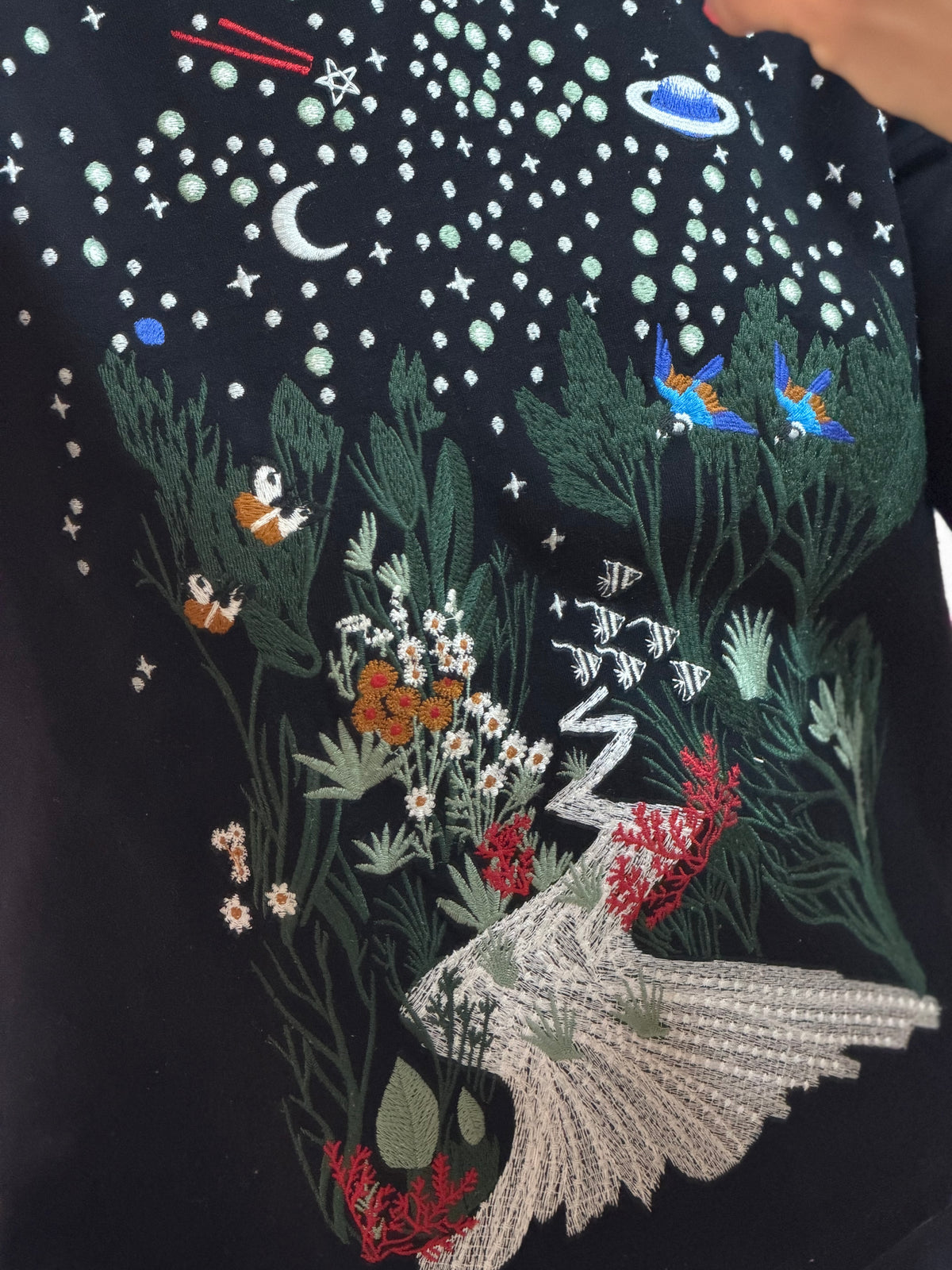 blusa talie nk manga longa bordada
