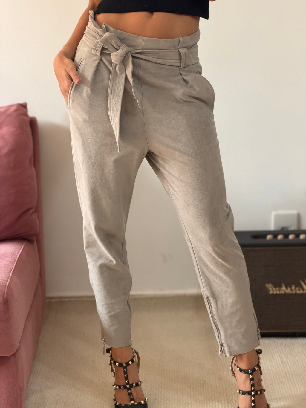 calça lelis blanc camurça cinza