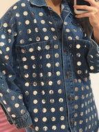 camisa dadri com aplicações metálicas