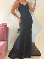 vestido longo zen preto com cauda