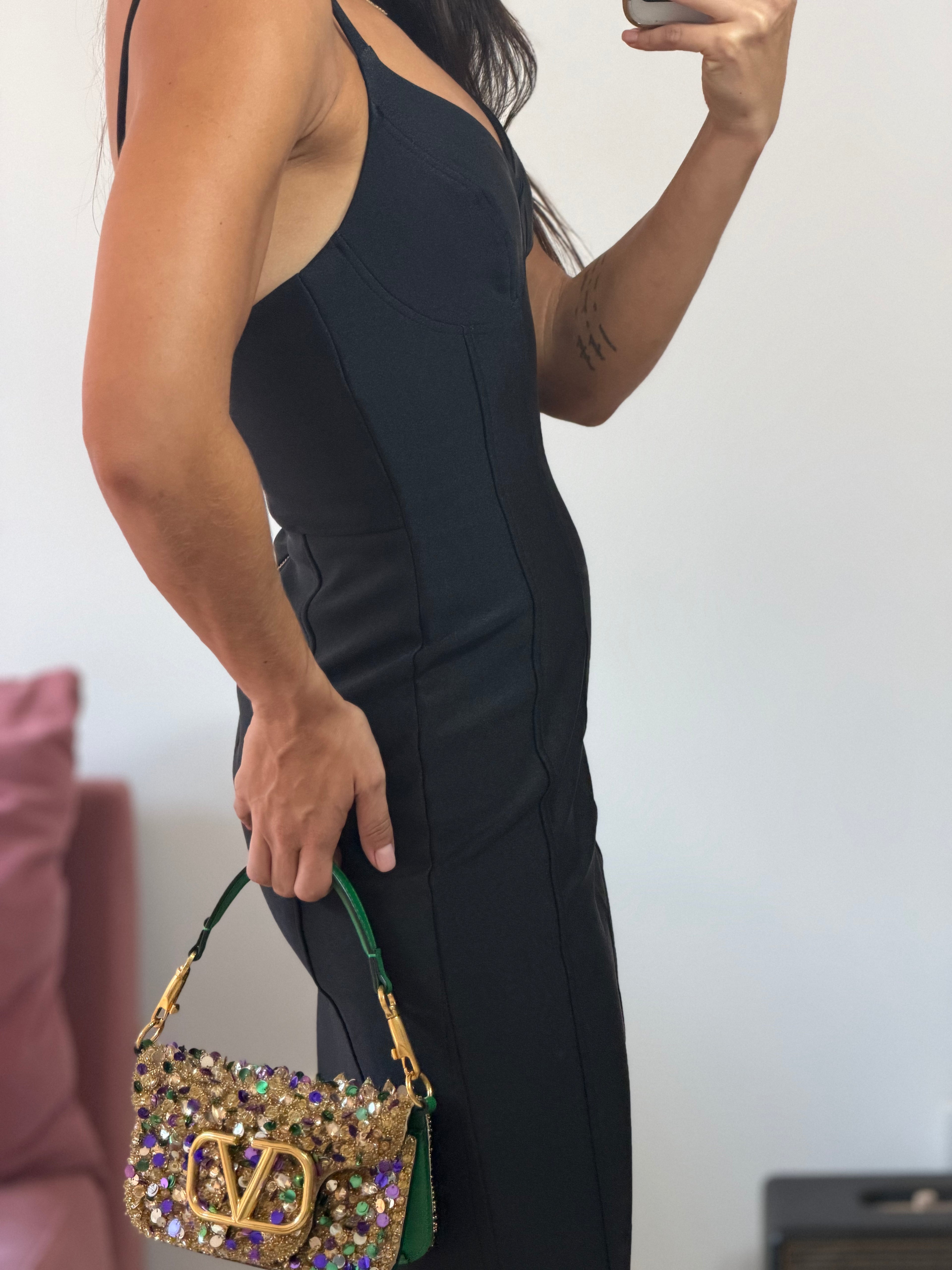 vestido longo zen preto com cauda