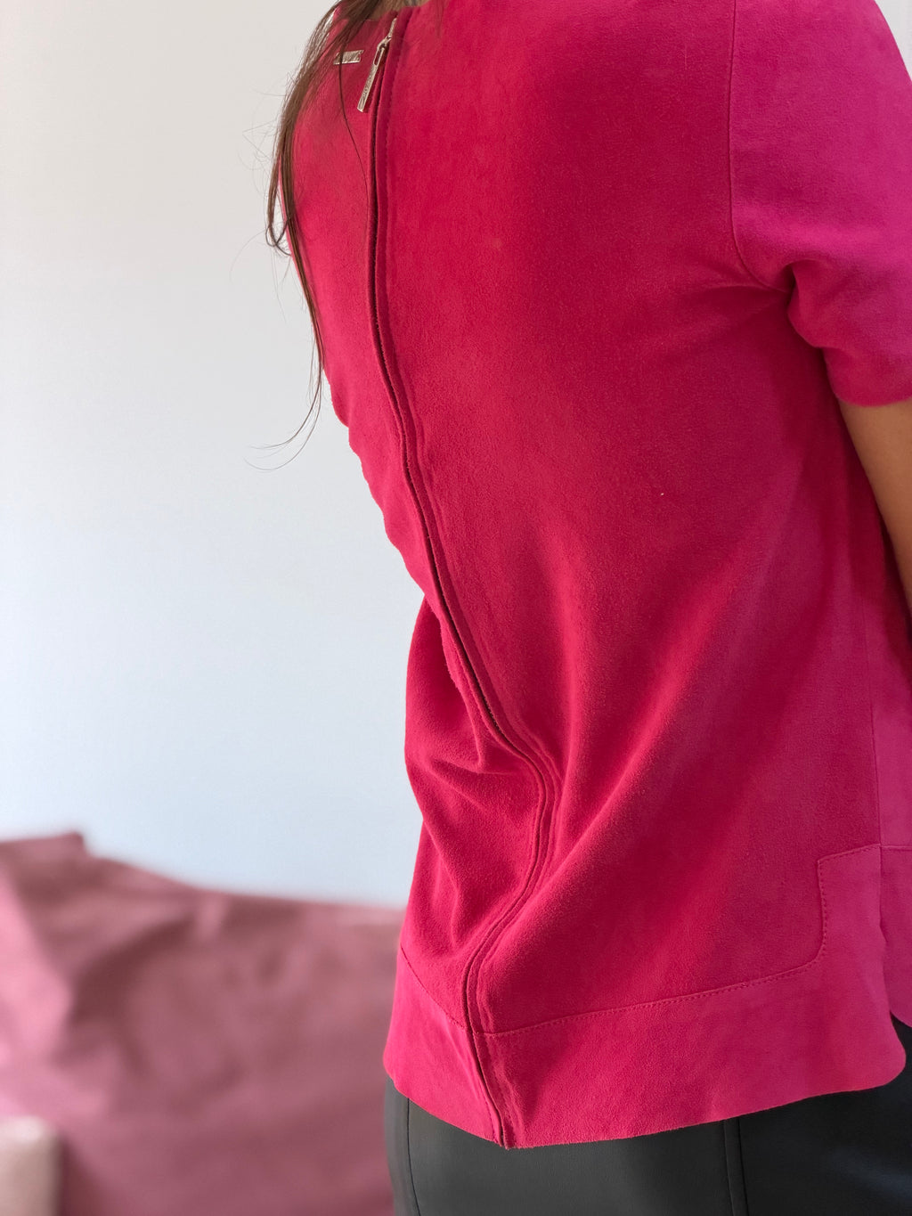 camiseta pink bobstore couro legítimo camurça