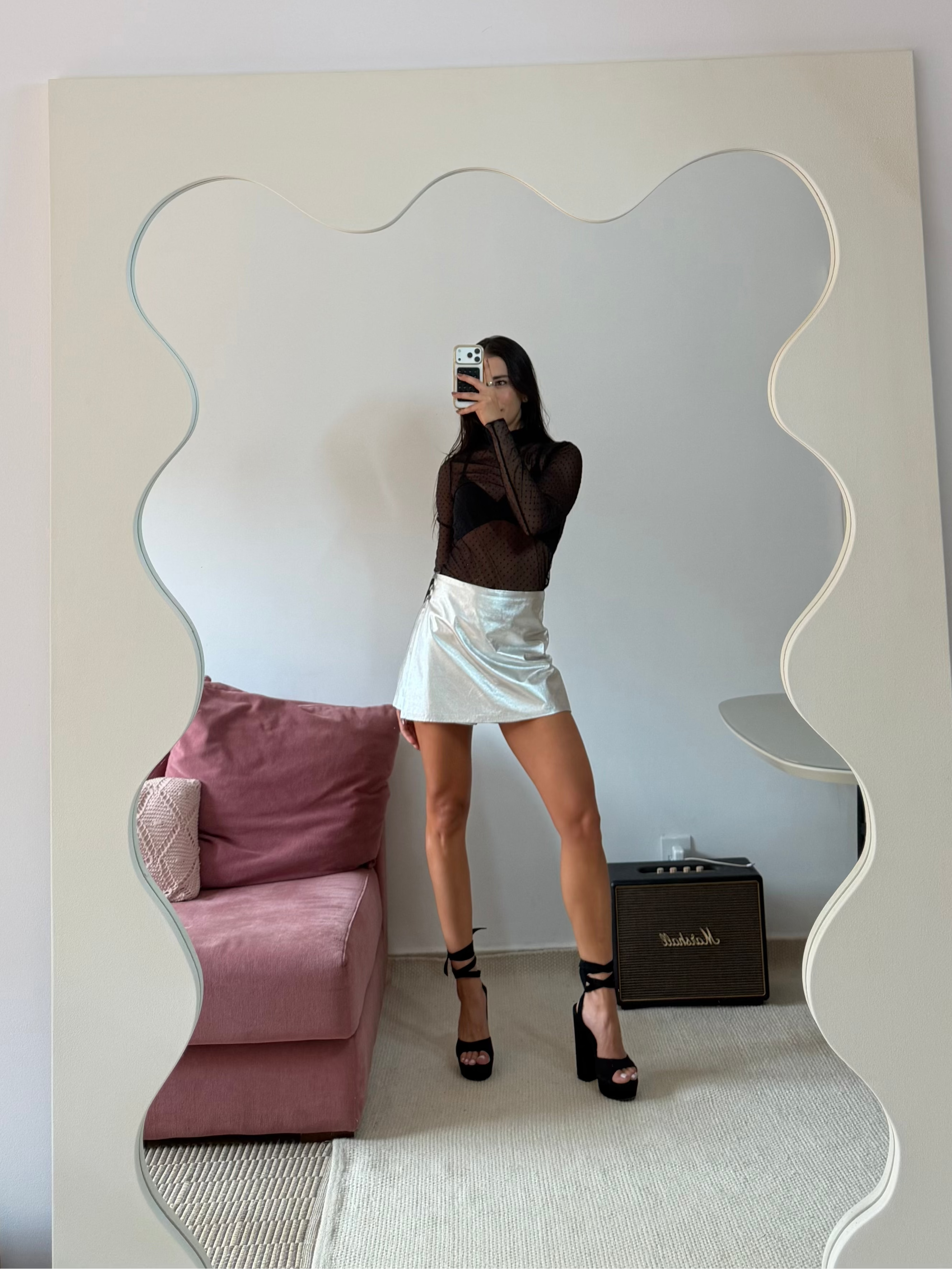 shorts saia couro legitimo prateado